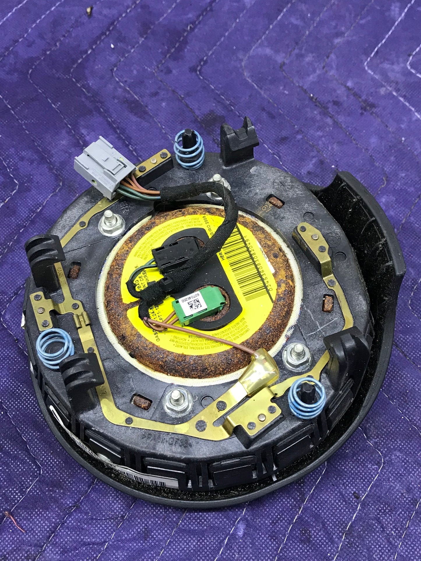 2002-2010 E6X DRIVER SIDE AIRBAG MODULE  SKU 205