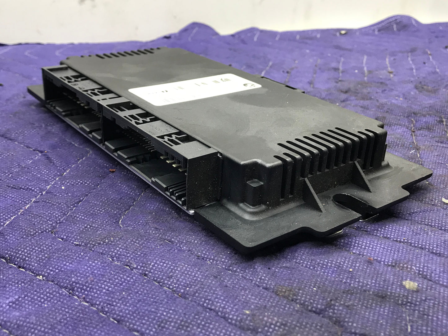 E9X FOOTWELL LIGHT CONTROL MODULE  SKU 275