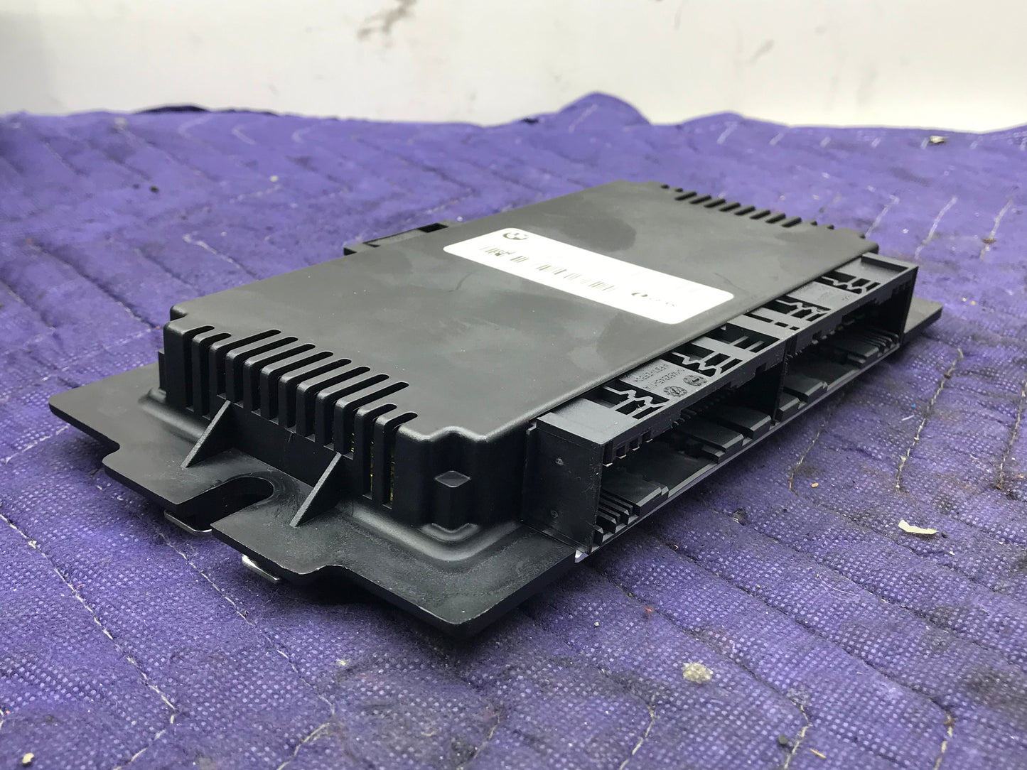 E9X FOOTWELL LIGHT CONTROL MODULE  SKU 275