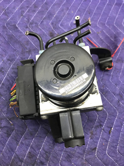 F30 ABS ANTILOCK BRAKE PUMP MODULE  SKU 158