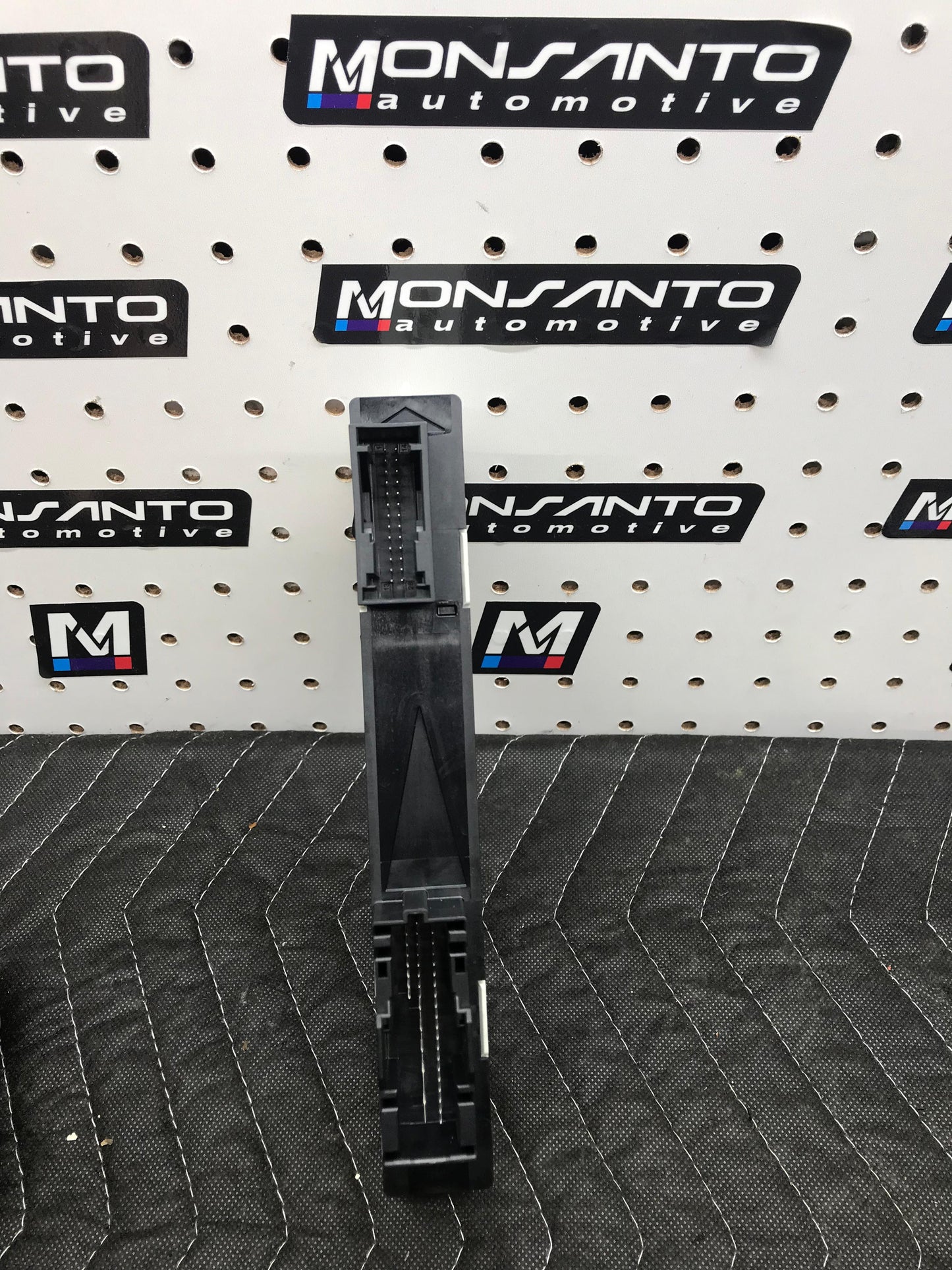 11-16 BMW 550I F10 CENTRAL GATEWAY MODULE OEM SKU 793