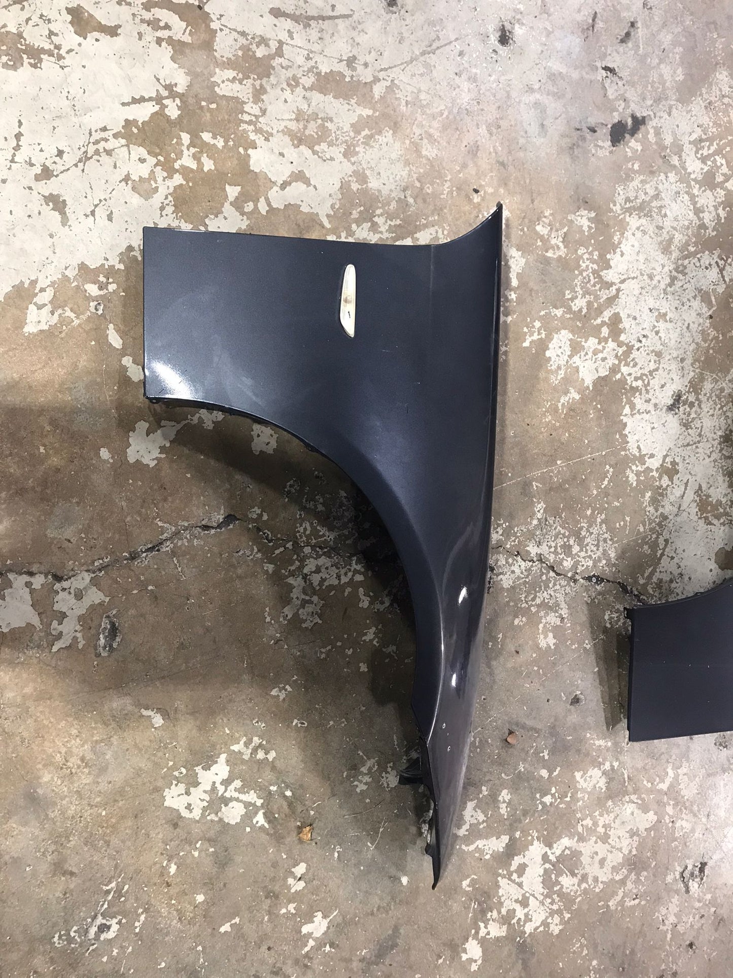 07-12 BMW E90 E91 SEDAN/WAGON RIGHT PASSANGER  SIDE FRONT FENDER SKU 1338