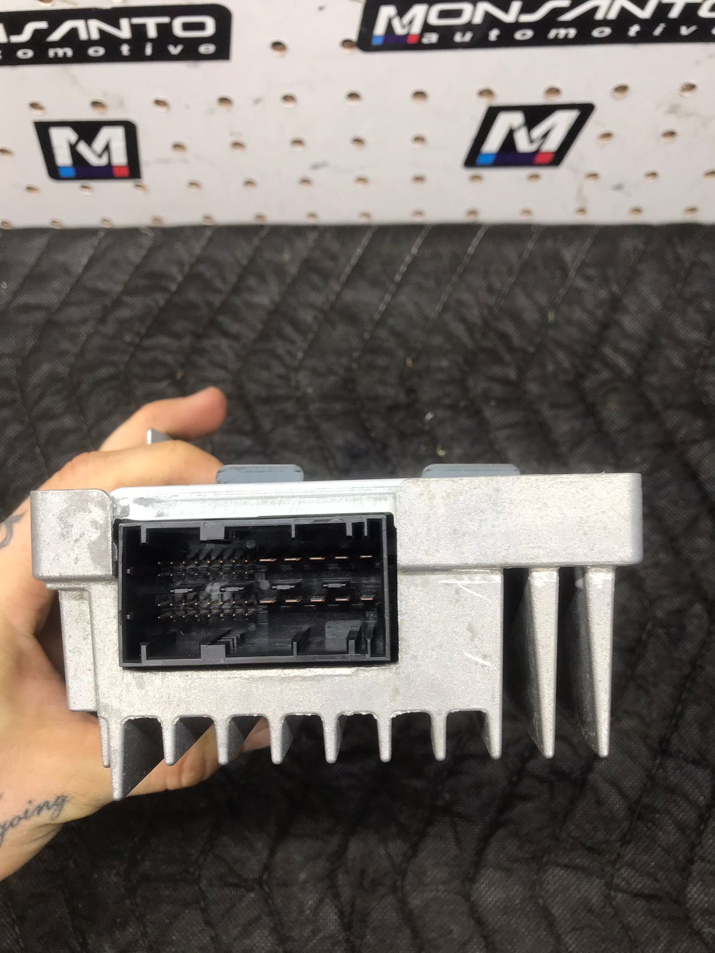 2012-2018 BMW 320 F30 RADIO AUDIO HIFI AMP AMPLIFIER MODULE  SKU 1389