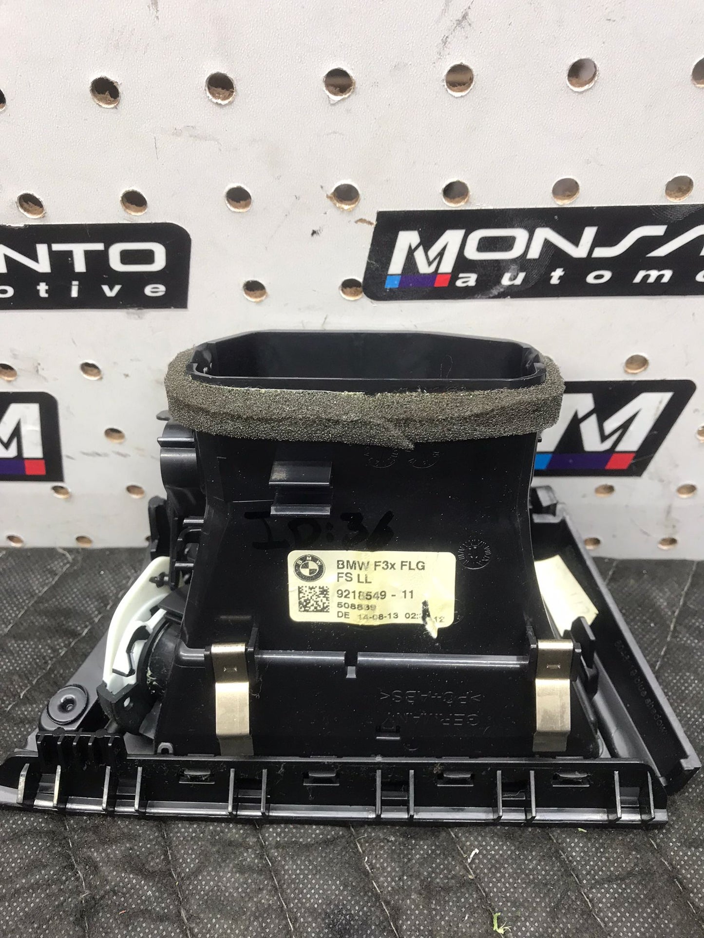 2012-2018 BMW F30 328I 3-SERIES FRONT LEFT SIDE DASH FRESH AIR VENT SKU 1390