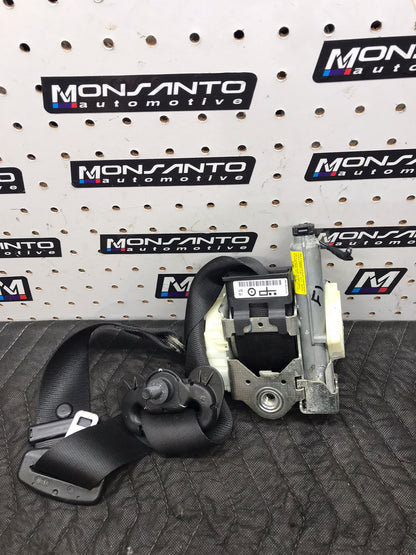 BMW FRONTRIGHT PASSANGER  SEAT BELT RETRACTOR BLACK OEM F30 328I  SKU 1420