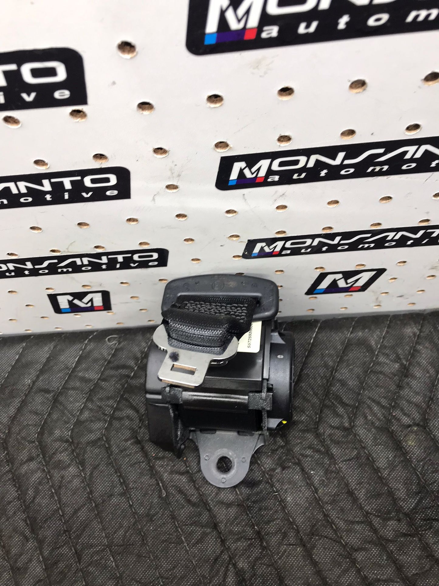 2014 BMW 340I 330I 328I 335I F30 F80 REAR CENTER SEAT BELT RETRACTOR SKU 1421