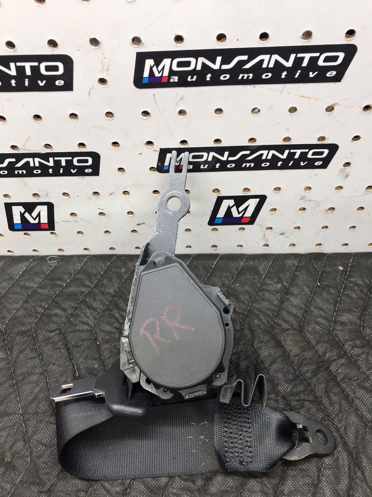 2014 BMW 340I 330I 328I 335I F30 F80 REAR LEFT  SEAT BELT RETRACTOR SKU 1422