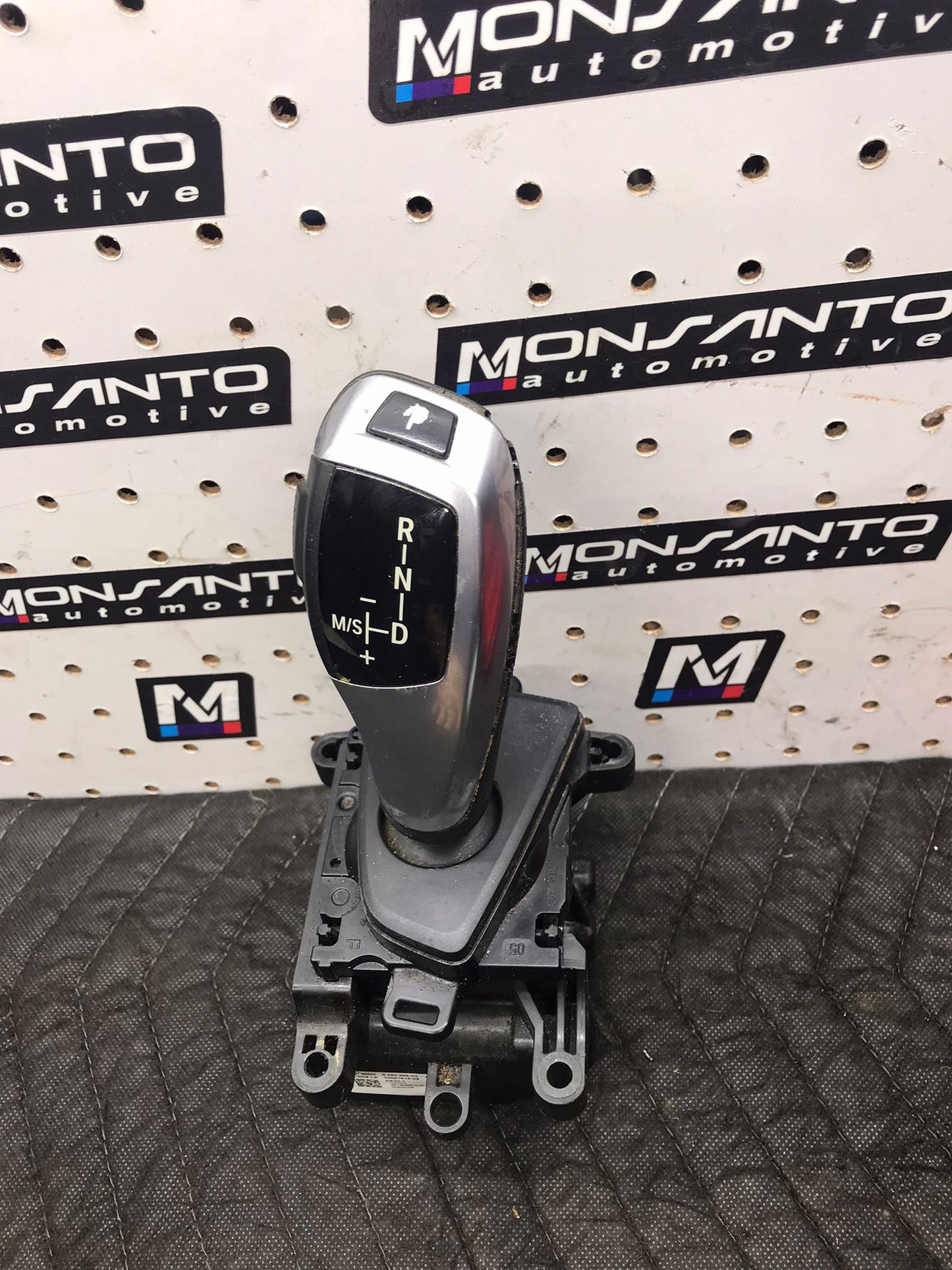 12-15 BMW F30 320I 328I 335I AUTO BASE SHIFTER SKU 1468