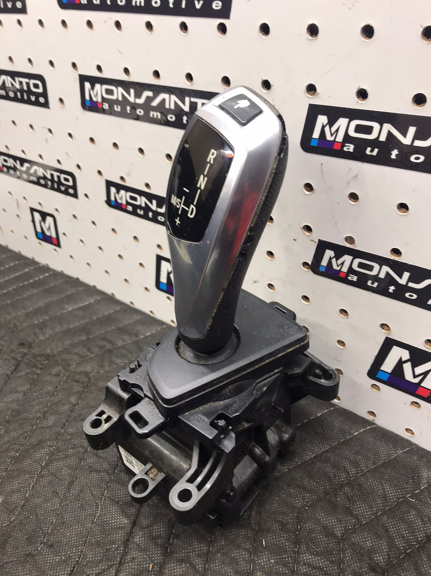 12-15 BMW F30 320I 328I 335I AUTO BASE SHIFTER SKU 1468