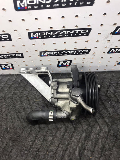 BMW 325I, E90, E88 128I  POWER STEERING PUMP SKU 1471
