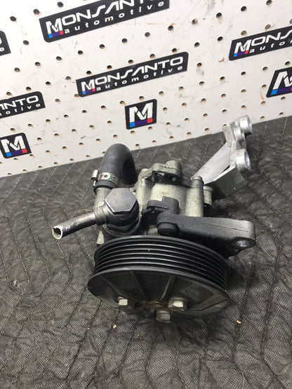 BMW 325I, E90, E88 128I  POWER STEERING PUMP SKU 1471