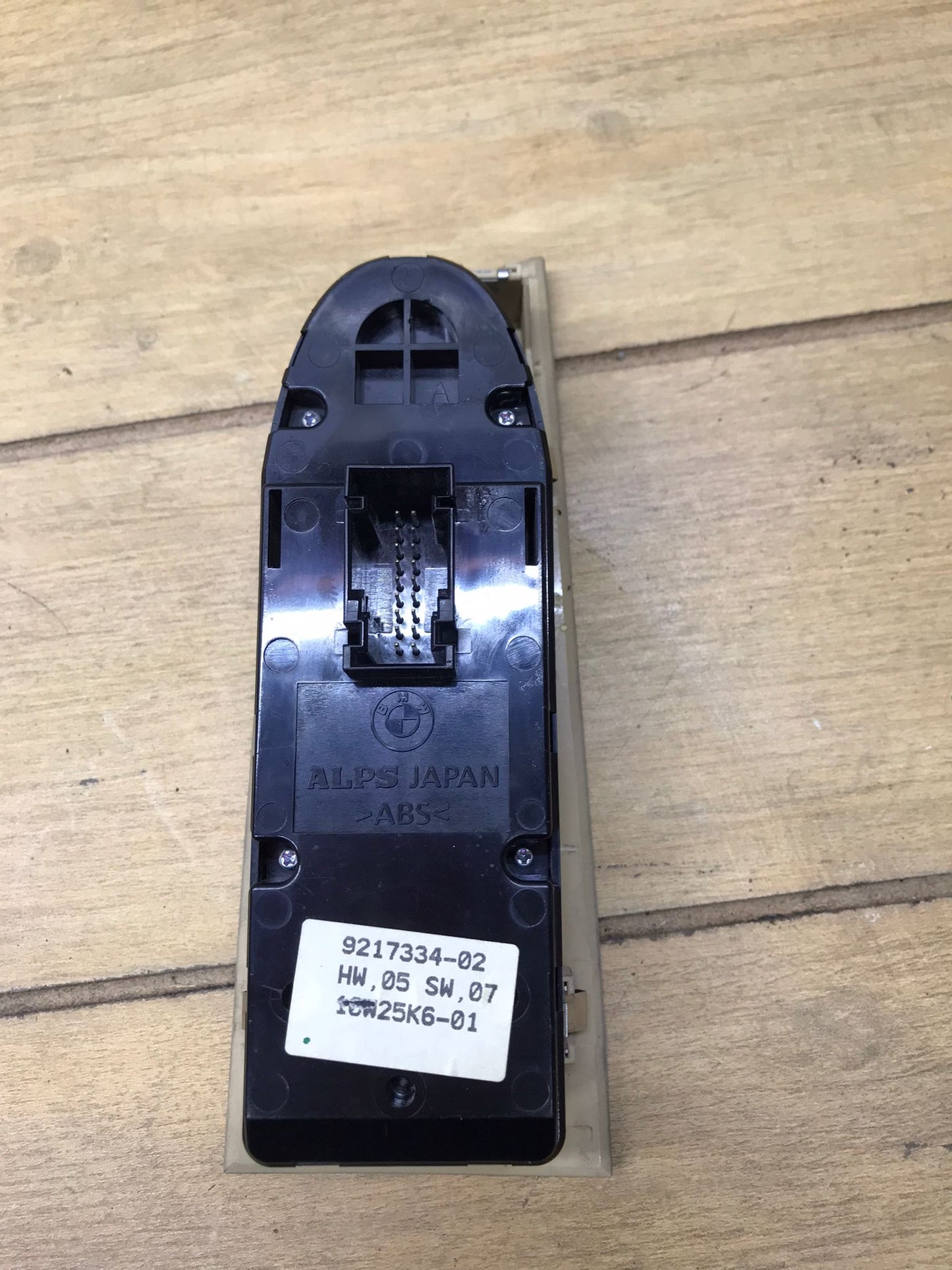 2011-2018 F30 LEFT DRIVER DOOR MASTER POWER WINDOW SWITCH SKU 1613