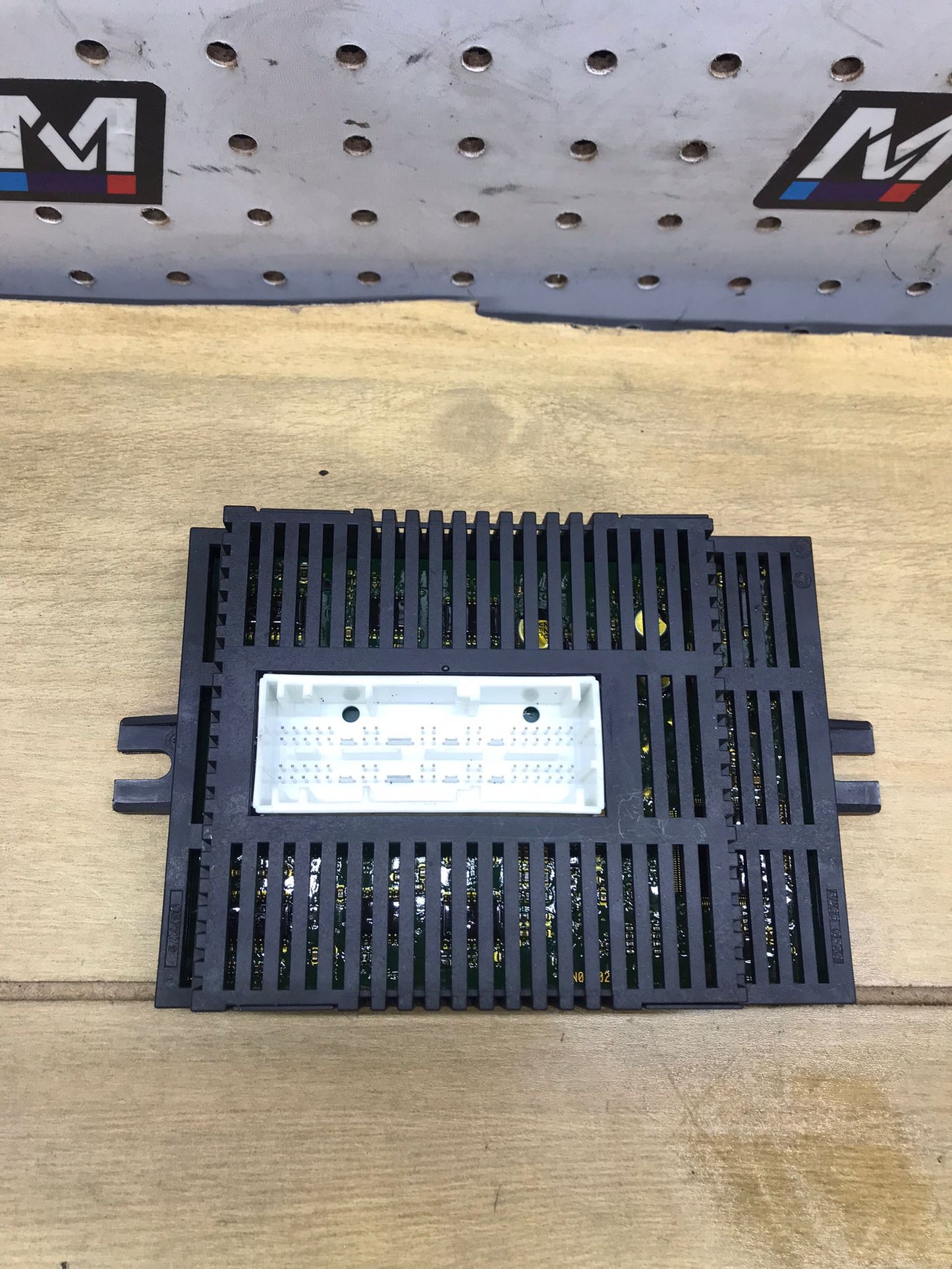 BMW E60 E63 E64 M5 M6 5/6/7 SERIES XENON HEADLIGHT LIGHT CONTROL MODULE LCM UNIT SKU 1639