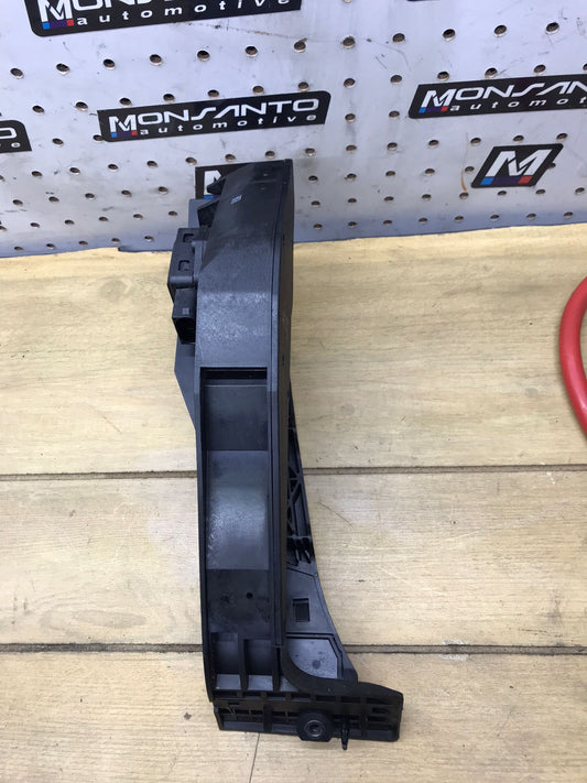 BMW E60 E90 E92 F10 FLOOR GAS ACCELERATOR FOOT PEDAL LEVER MODULE SENSOR OEM SKU 1659