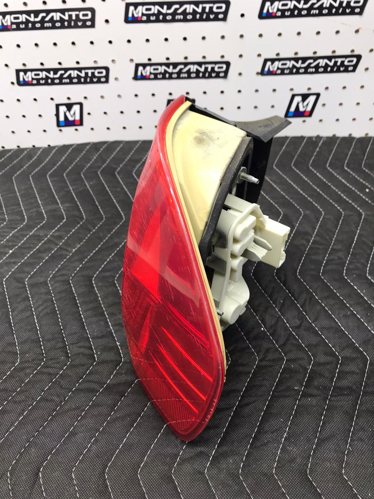 E90 LCI REAR PASSENGER TAILLIGHT LED SKU 496