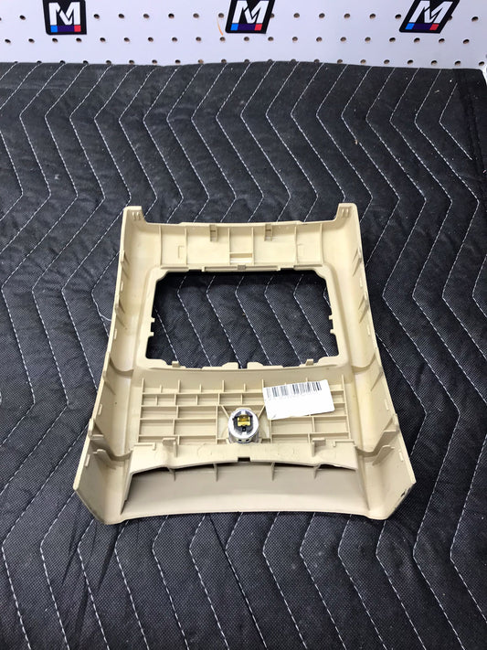 2017-2019 BMW 330I GT XDRIVE - REAR CENTER CONSOLE AIR VENT TRIM PANEL SKU 513