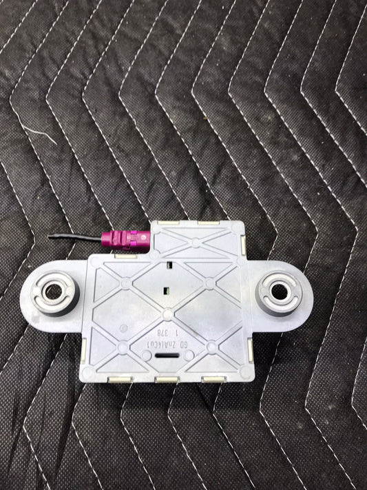 2006-2011 BMW 535XI E90 OEM ANTENNA AMPLIFIER CONTROL MODULE  SKU 514