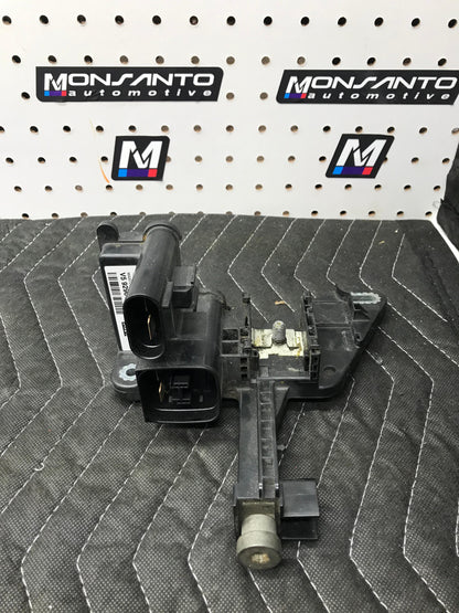 BMW 3 SERIES F30 F31 LCI EXTERNAL DISTRIBUTOR IGNITION BASE MODULE OEM SKU 523