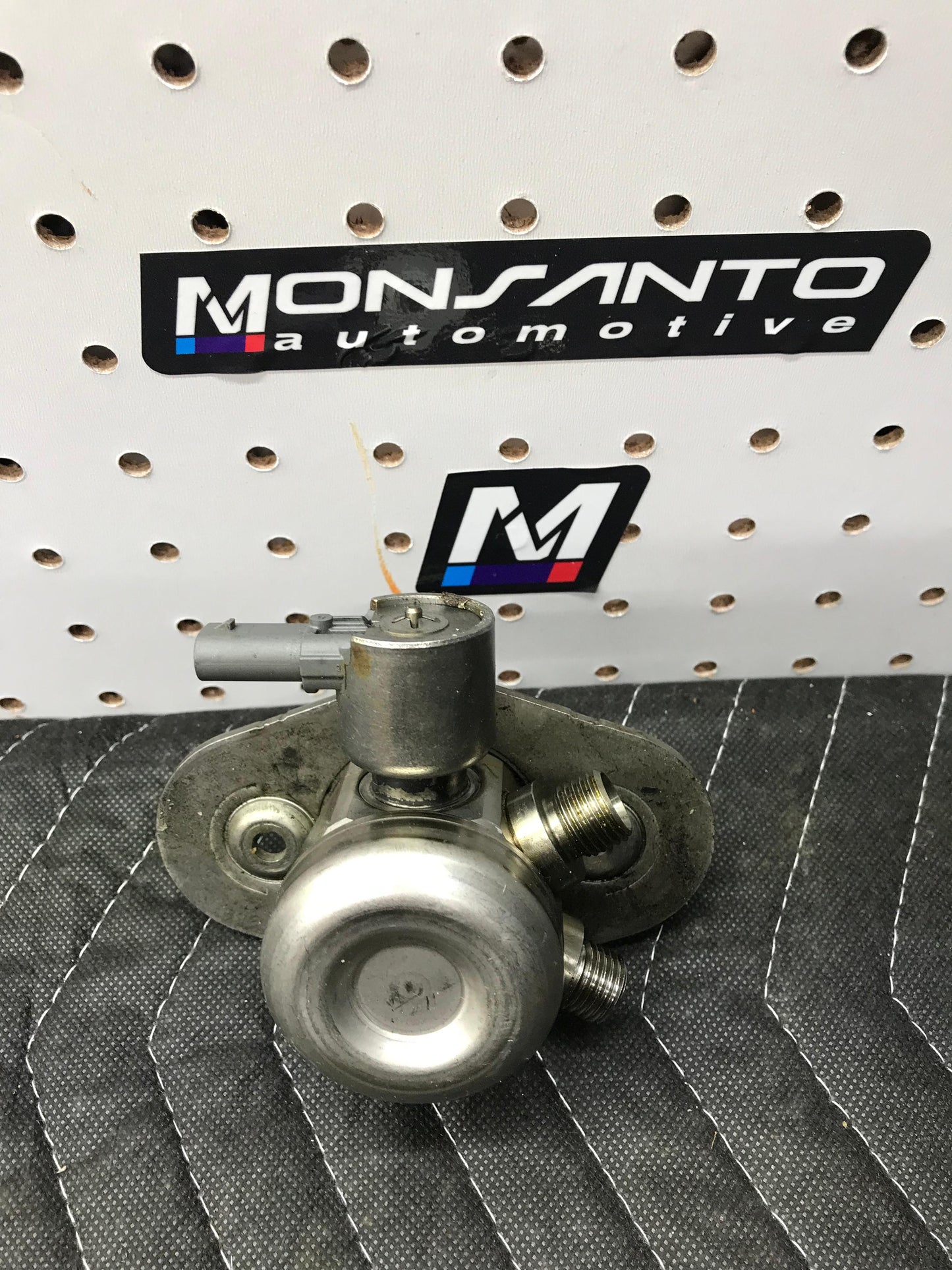 12-18 BMW 2 3 4 5 X1 X3 X4 X5 Z4 HIGH PRESSURE FUEL PUMP OEM SKU 530