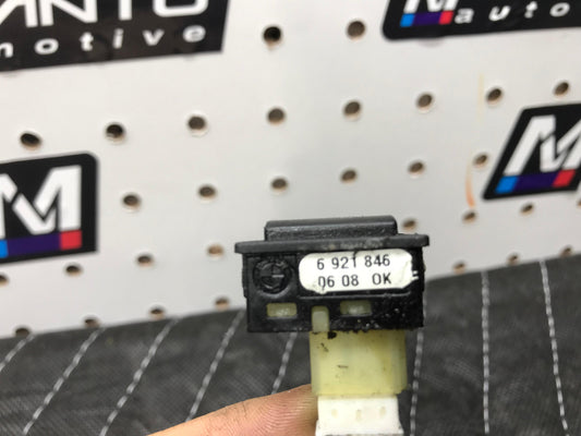 2008-2009 BMW 535I TRUNK SWITCH OEM SKU 563