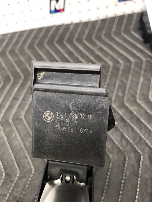 2011-2016 BMW 528I 535I 550I GAS THROTTLE PEDAL ACCELERATOR OEM  SKU 589