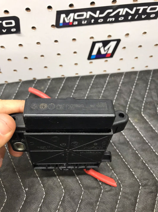 2011 BMW F10 B+ FRONT POWER DISTRIBUTION MODULE  CONTROL MODULE UNIT OEM SKU 645
