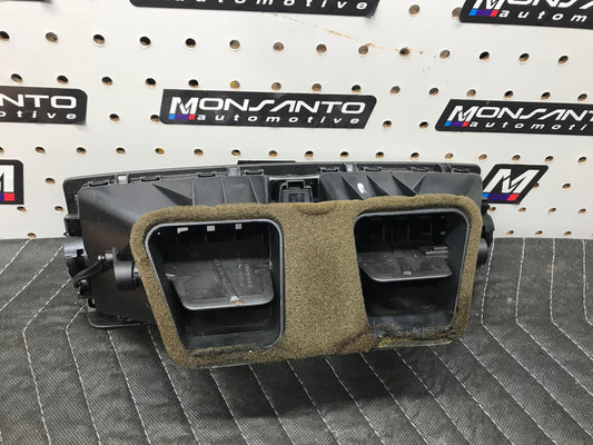 DASHBOARD CENTER AC AIR VENT GRILLE PANEL OEM  BMW E88 E82 128 135 SKU 666