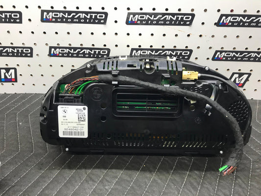 SPEEDOMETER CLUSTER MPH US MARKET THRU BMW SERIES 5 OEM  SKU 809