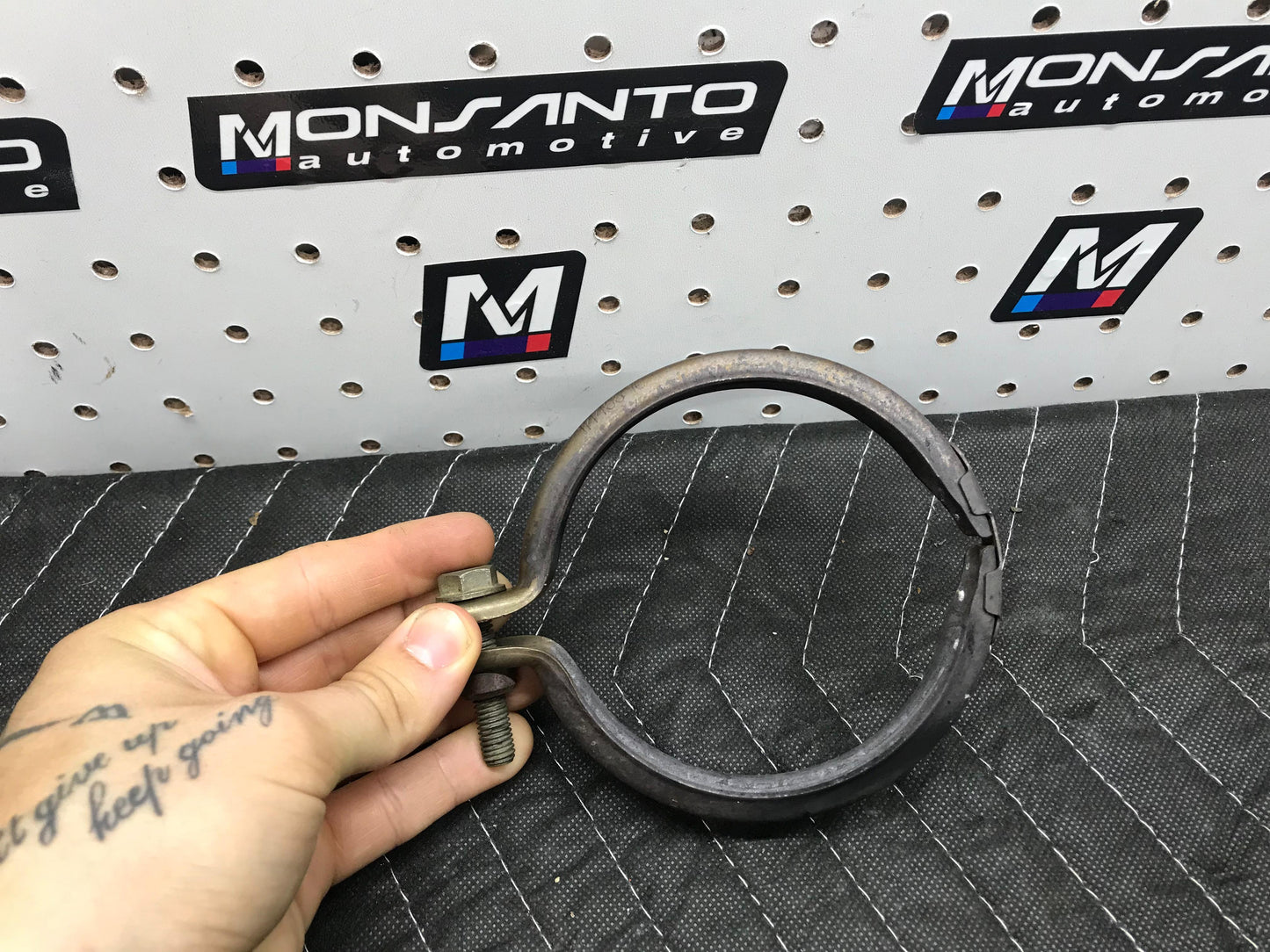 DOWNPIPE TURBO EXHAUST CLAMP C-CLAMP SET  OEM 2007-2013 BMW 335I 135I 535I  SKU 817