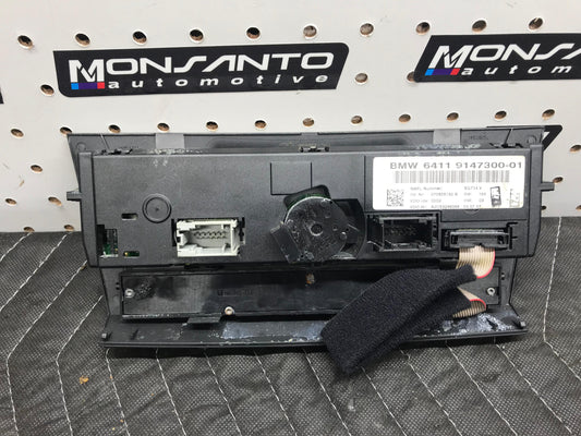 CENTER DASHBOARD AC SWITCH CONTROL COVER BEZEL OEM  BMW E90 E92 E93 328I 335I SKU 835