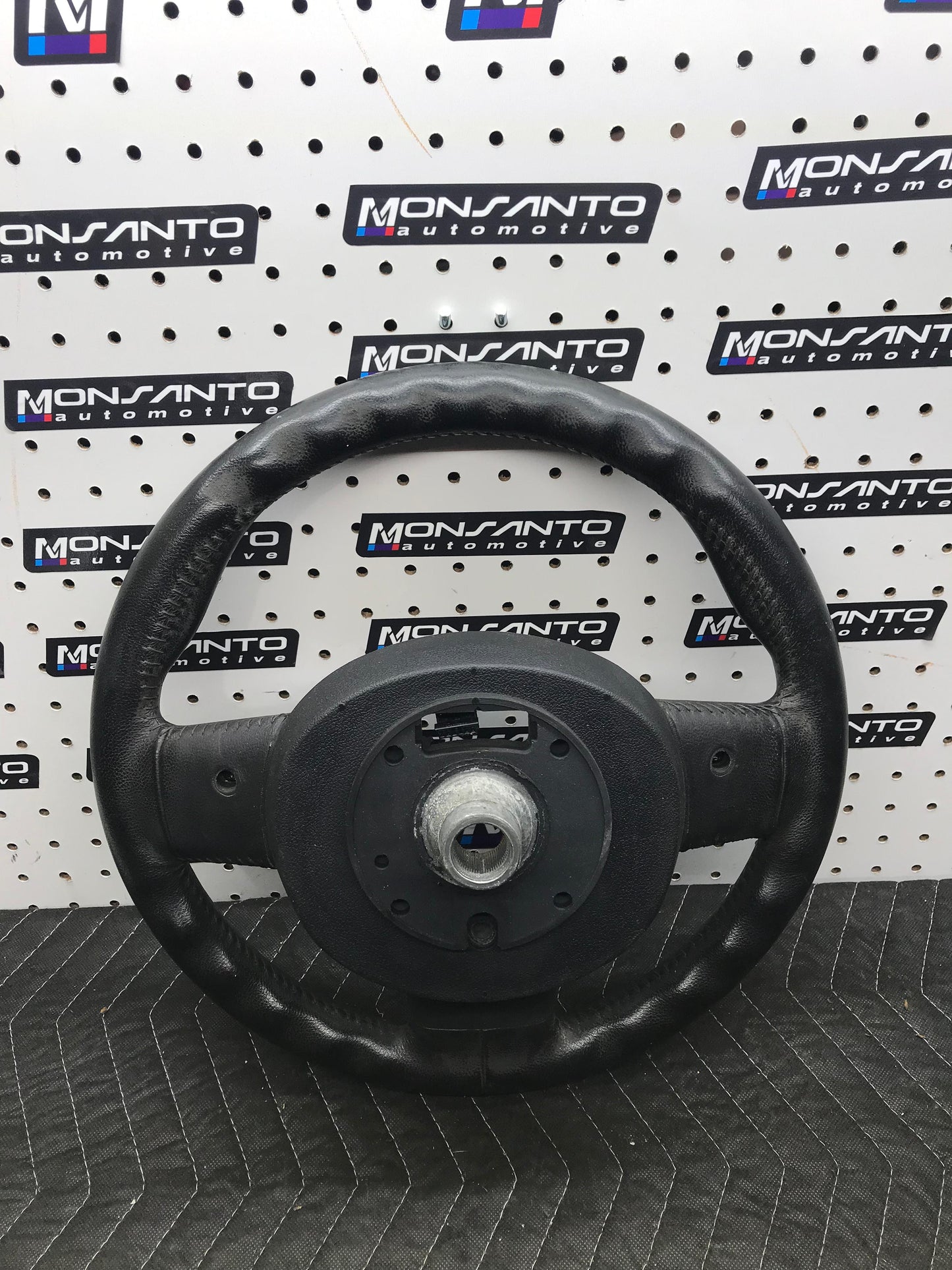 2007-2014 MINI COOPER R55 R56 R57 STEERING WHEEL W/ CONTROLS OEM SKU 843