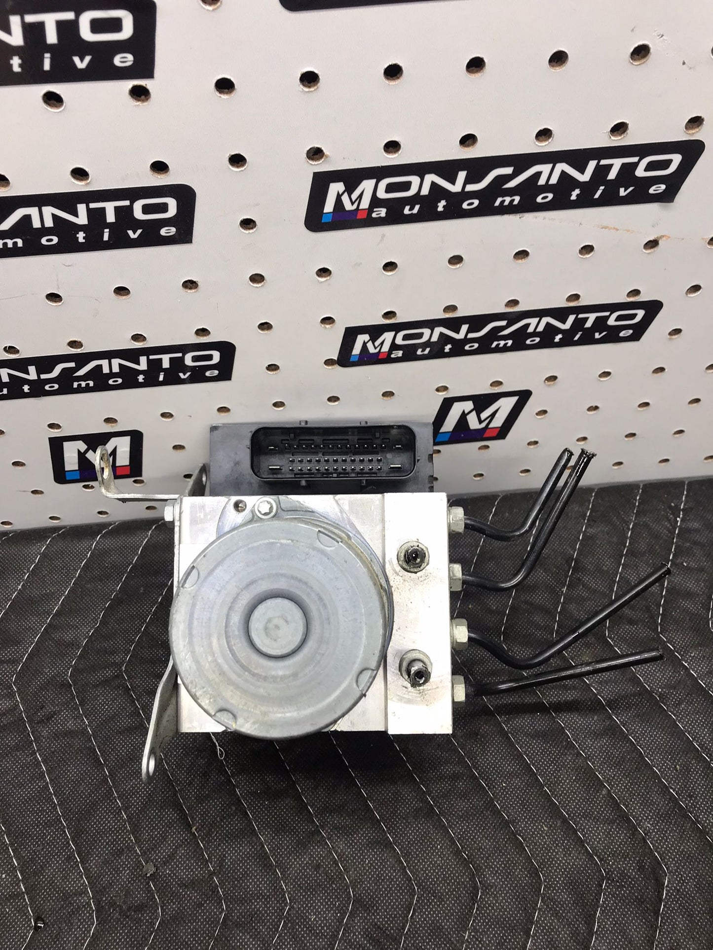 AWD ABS PUMP CONTROL MODULE 2007-2013 BMW 335XI M/T SKU 891
