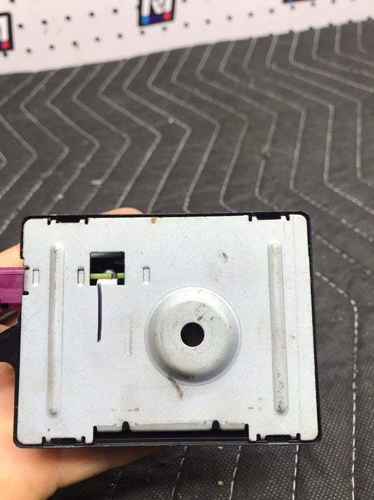BMW M3 SIGNAL AMPLIFIER MODULE OEM SKU 898