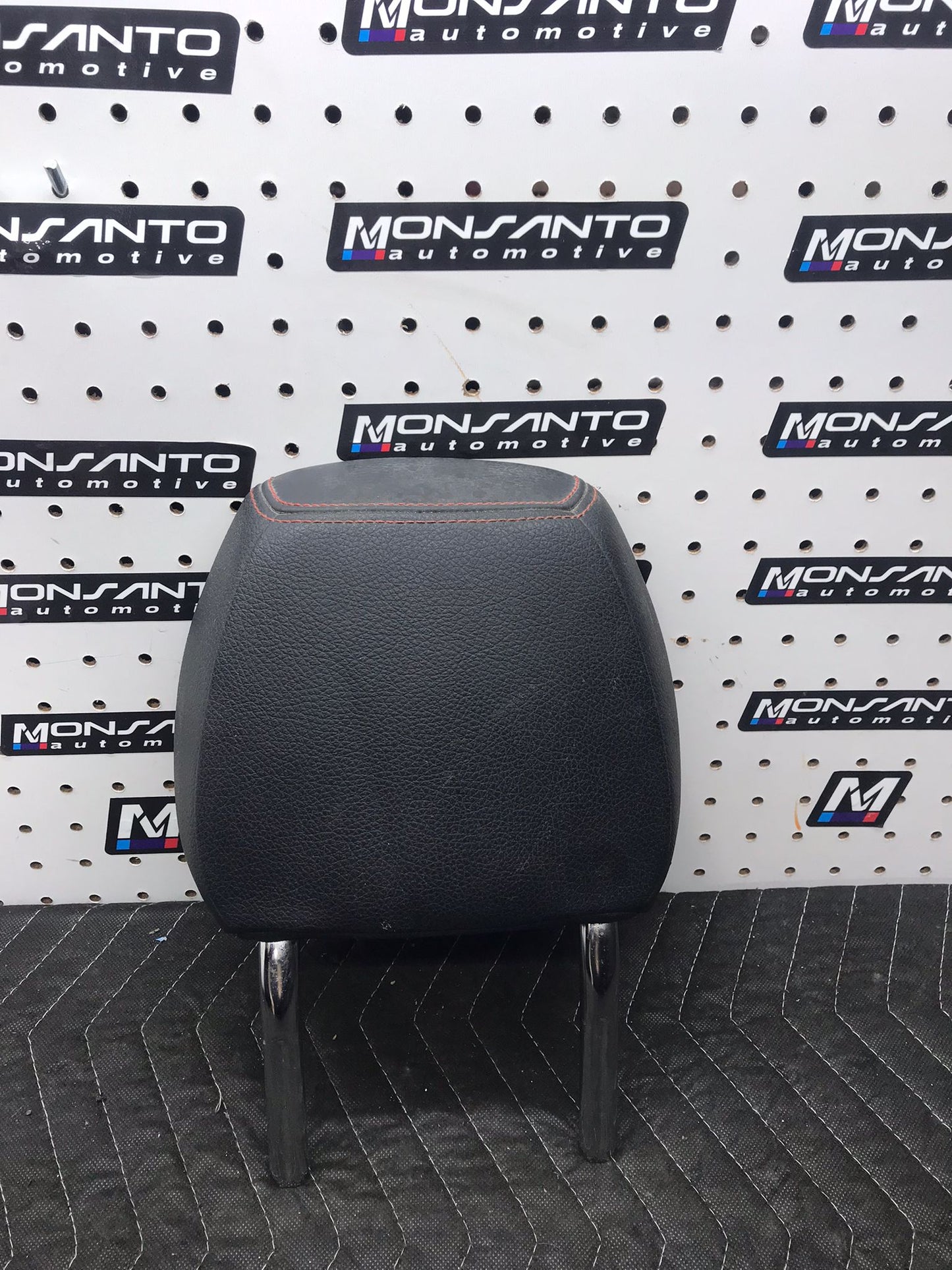 2013 - 2016 BMW 3 SERIES F30 HEADREST SEAT LEATHER REAR SKU 924