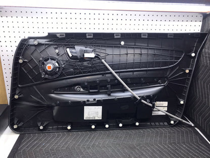 BMW 135I E82 2006-2011 LHD FRONT LEFT DOOR CARD CUSHION PANEL COVER EDGE  OEM  NOTE: REPARAR  SKU 994