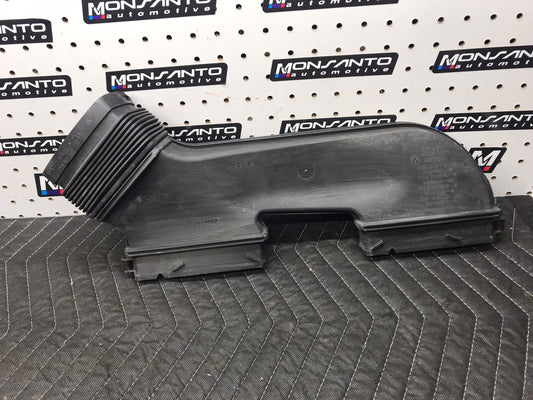2006 BMW SERIES 3 AIR INTAKE TUBE BOX HOSE PIPE OEM SKU 1016