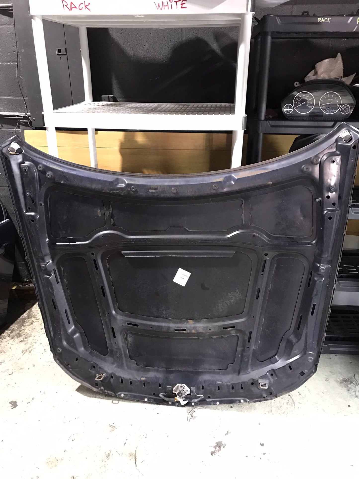 BMW 330I E90 HOOD 2007-2011 OEM  SKU 1019