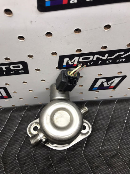 ENGINE N55 HPFP HIGH PRESSURE FUEL PUMP 11-15 OEM BMW E88 E92 F30 F10 F25 X3 X6  SKU 1055