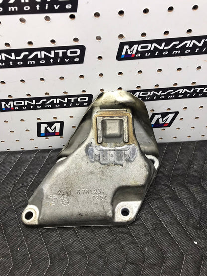 BMW F10 528XI N20 AWD RIGHT/PASSENGER SIDE ENGINE MOUNT ARM/BRACKET OEM SKU 1060