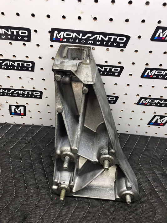 LEFT ENGINE MOUNT BRACKET 2012 - 2016 BMW 528I XDRIVE 2.0L - OEM  SKU 1061