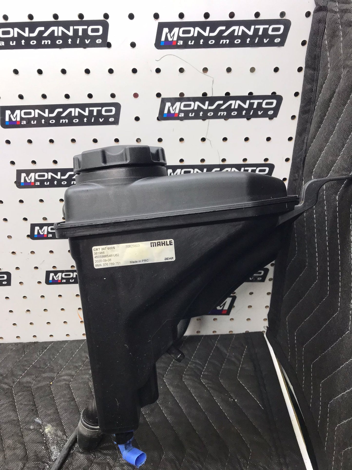 RADIATOR EXPANSION TANK COOLANT RESERVOIR OEM 06-13 BMW E88 E90 E92 1 3 SERIES  SKU 1074