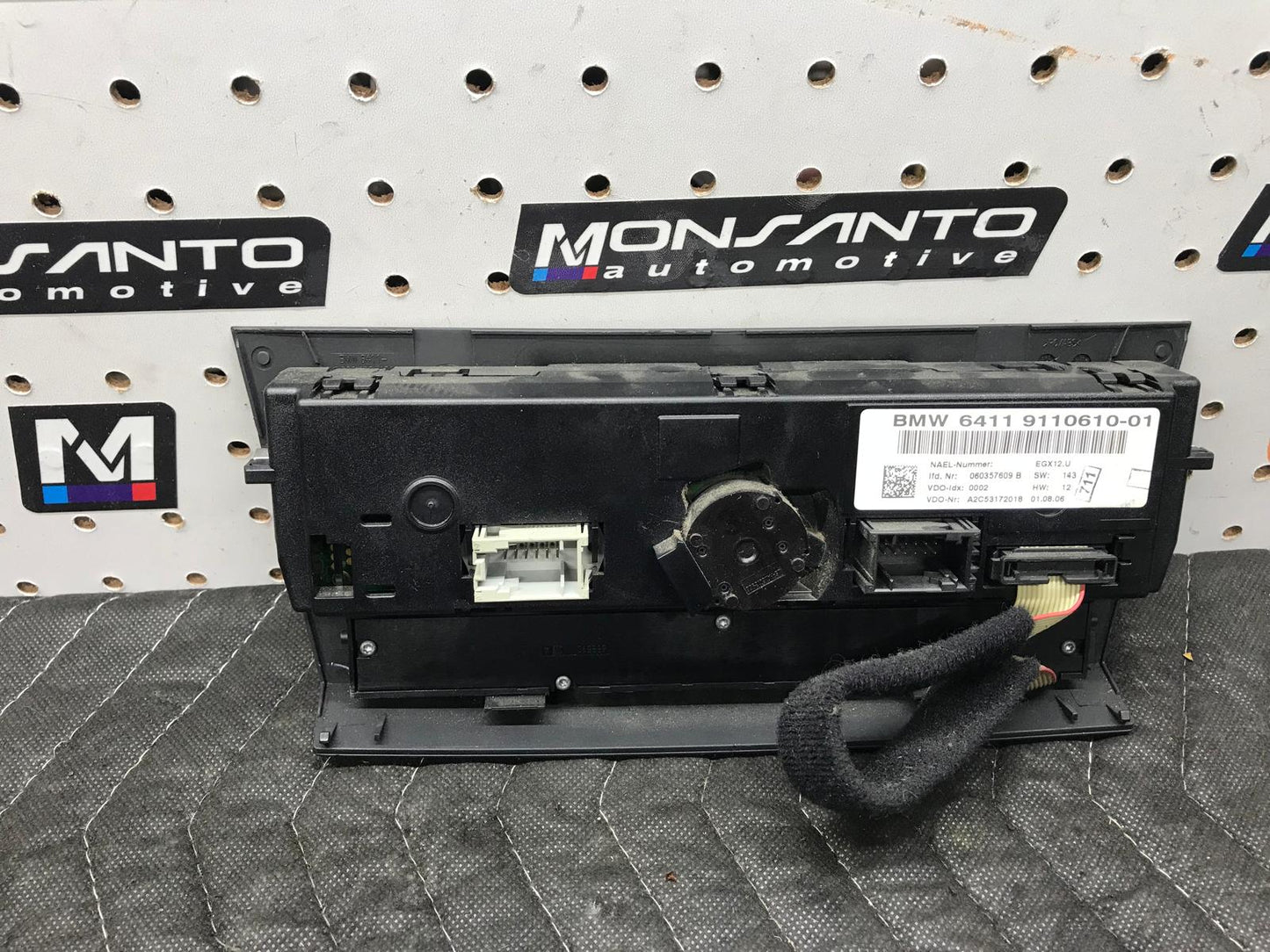 2006 BMW 330I AC AND HEATER CONTROL OEM SKU 1082