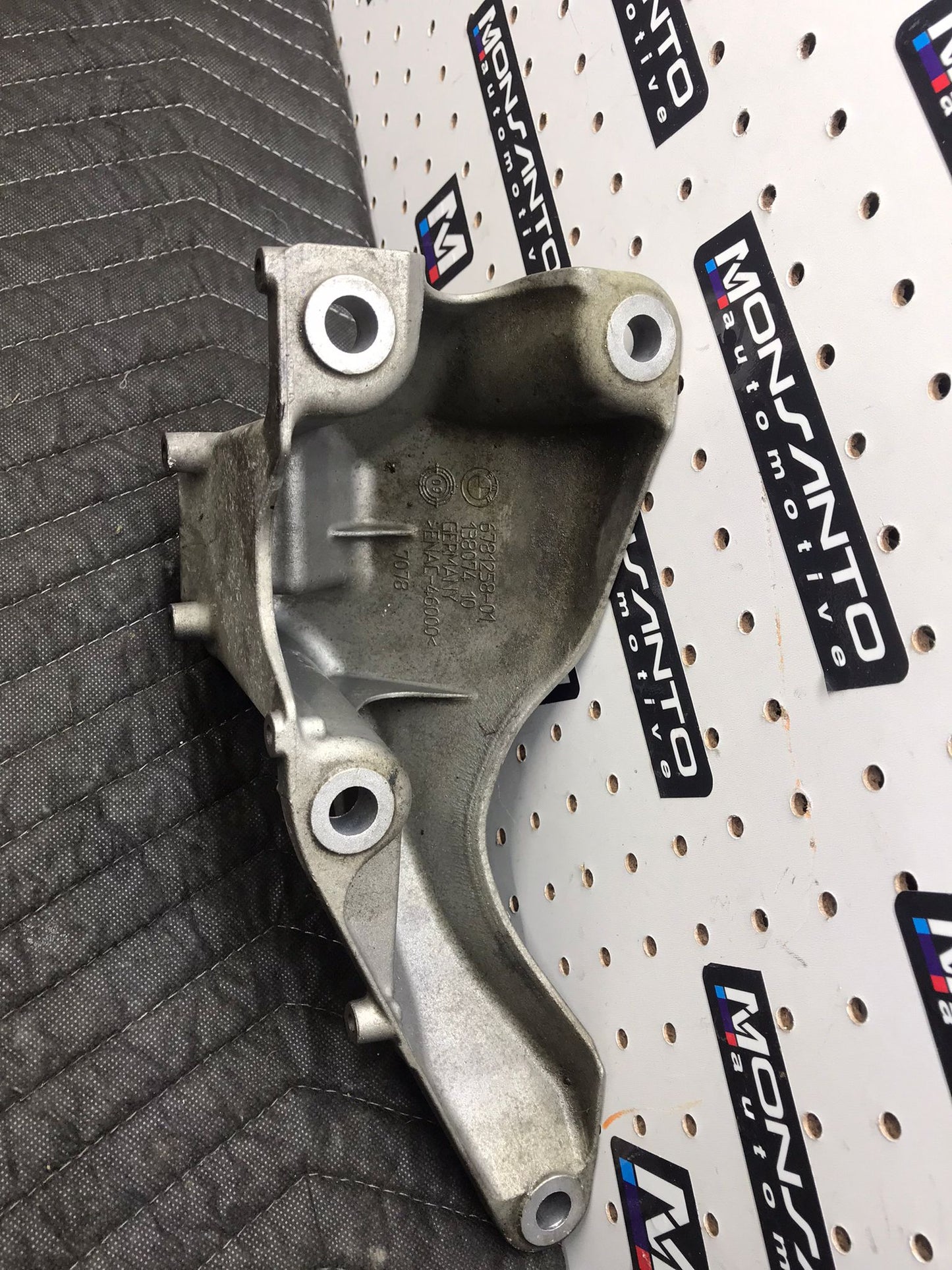 2011-2017 BMW 5-SERIES 6-SERIES TURBO ENGINE SUSPENSION ARM RIGHT OEM SKU 1104