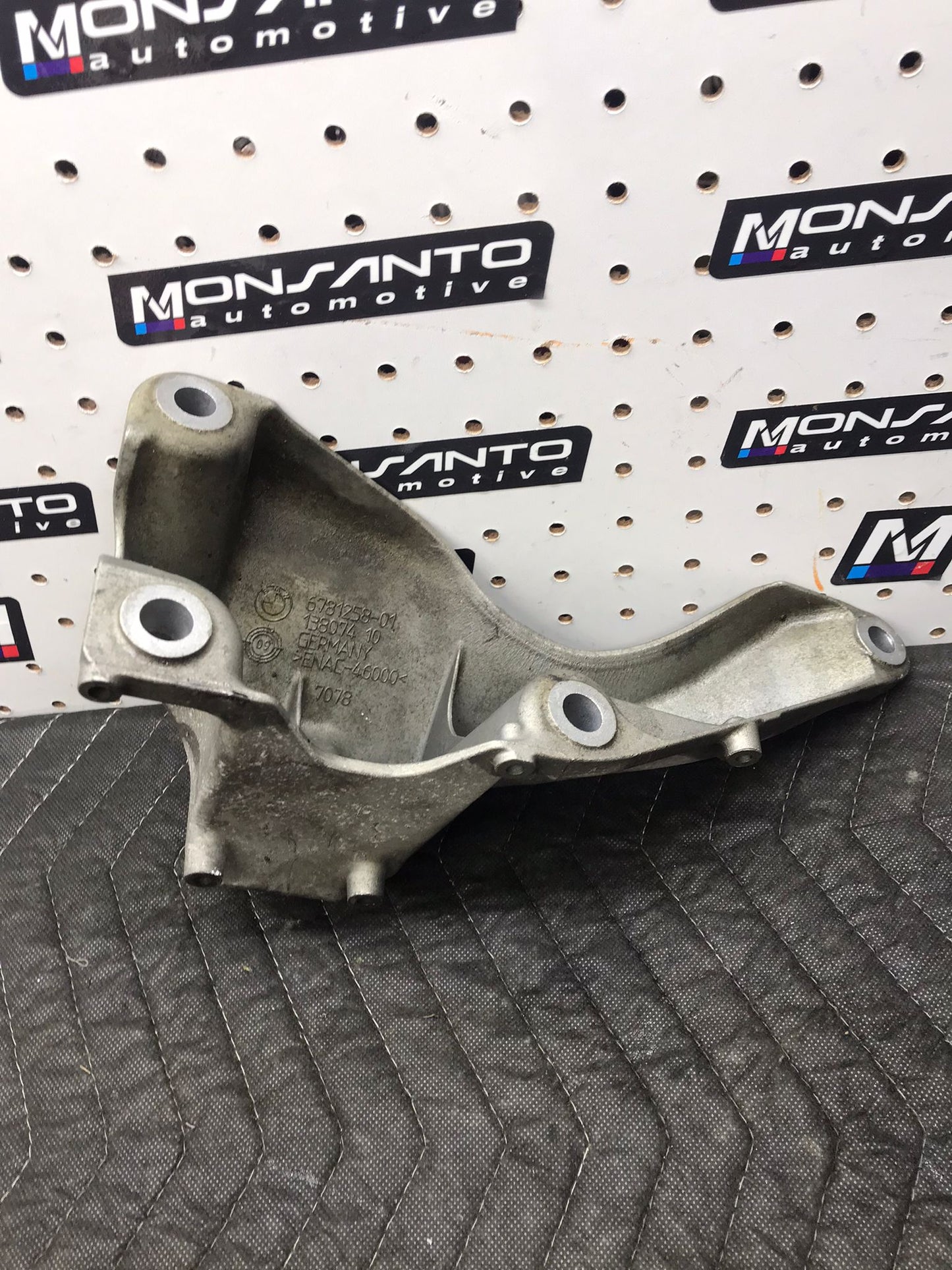 2011-2017 BMW 5-SERIES 6-SERIES TURBO ENGINE SUSPENSION ARM RIGHT OEM SKU 1104