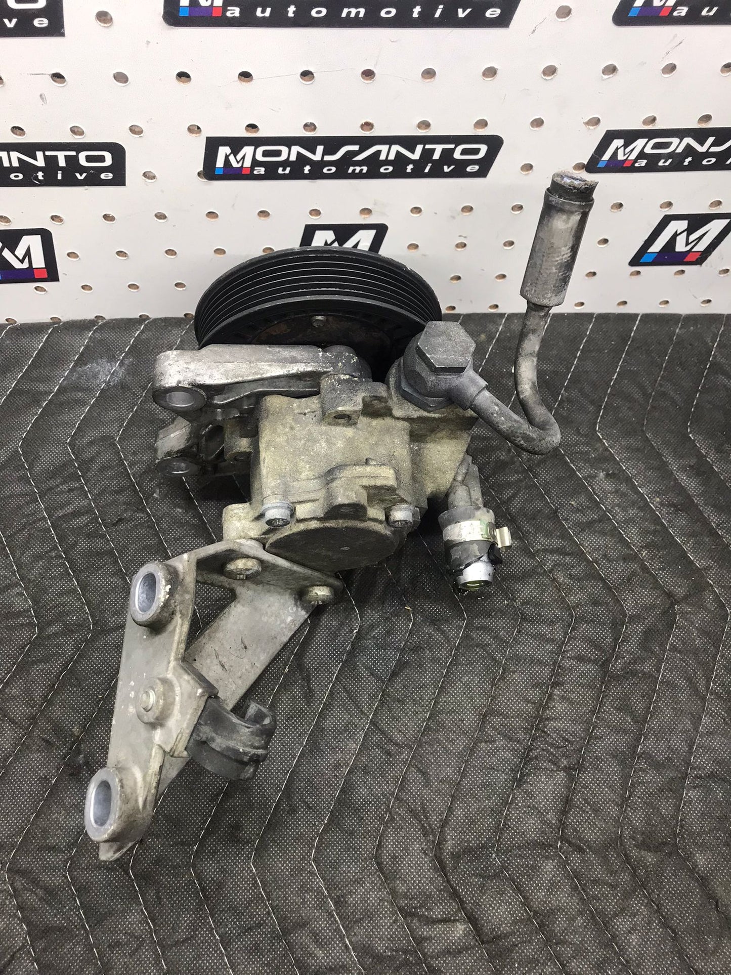 2007-2013 BMW 328I POWER STEERING COLUMN PUMP OEM SKU 1115