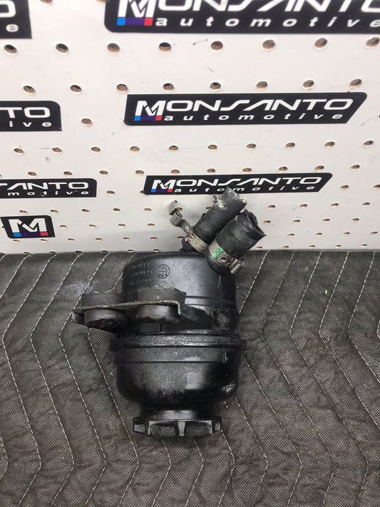 POWER STEERING RESERVOIR OIL TANK CARRIER OEM BMW E88 E82 E90 E92 E84 SKU 1116