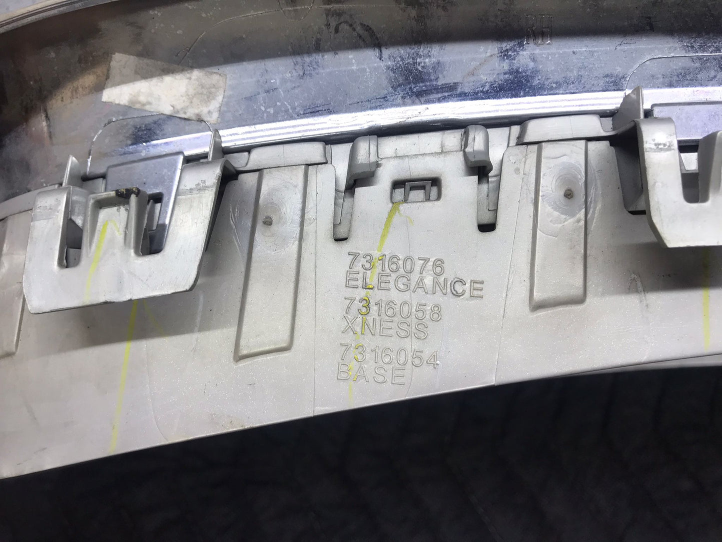 OEM 14-17BMW X5-X6 FRONT AND RIGHT GRILLE SKU 1169