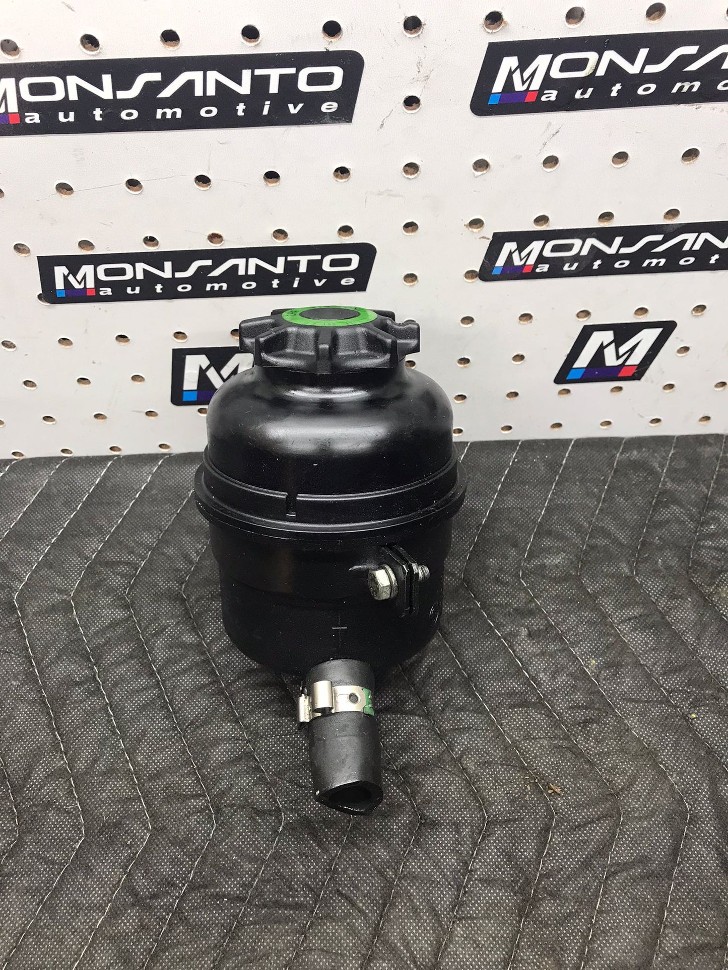 2007-2011 BMW 328I E90 POWER STEERING PUMP RESERVOIR BOTTLE TANK HOSE SKU 1180