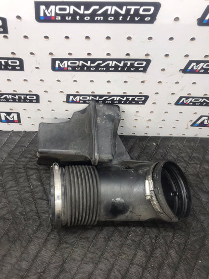 AIR INTAKE RUBBER HOSE TUBE DUCT OEM 07-11 BMW E92 E93 328I 335I 3.0L SKU 1196