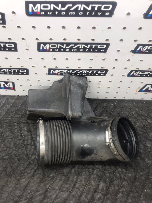 AIR INTAKE RUBBER HOSE TUBE DUCT OEM 07-11 BMW E92 E93 328I 335I 3.0L SKU 1196
